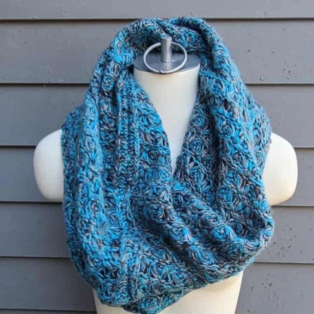 Hand Made Chunky Teal Gray Wool Blend Crocheted Infinity Scarf